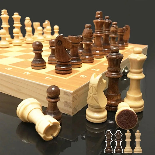 4 Queens Magnetic Chess Game (Complete Set)